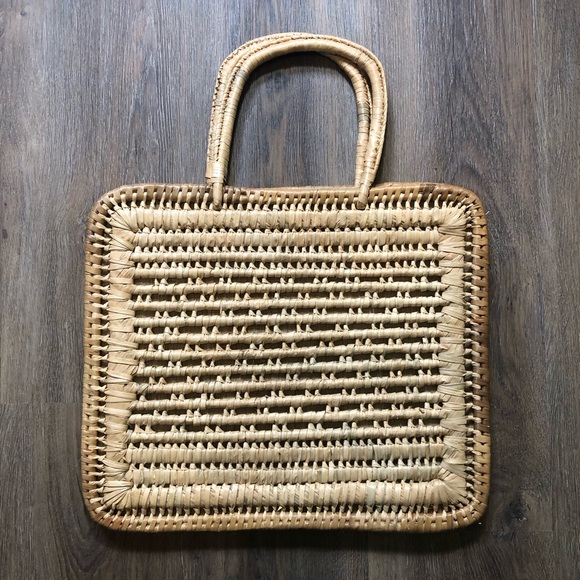 Vintage Handmade Woven Handbag - Picture 7 of 11